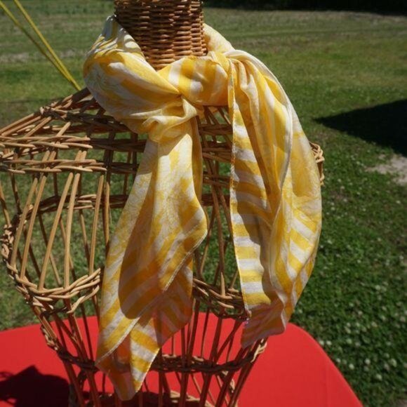 Vintage Yellow & White Scarf - Picture 2 of 7